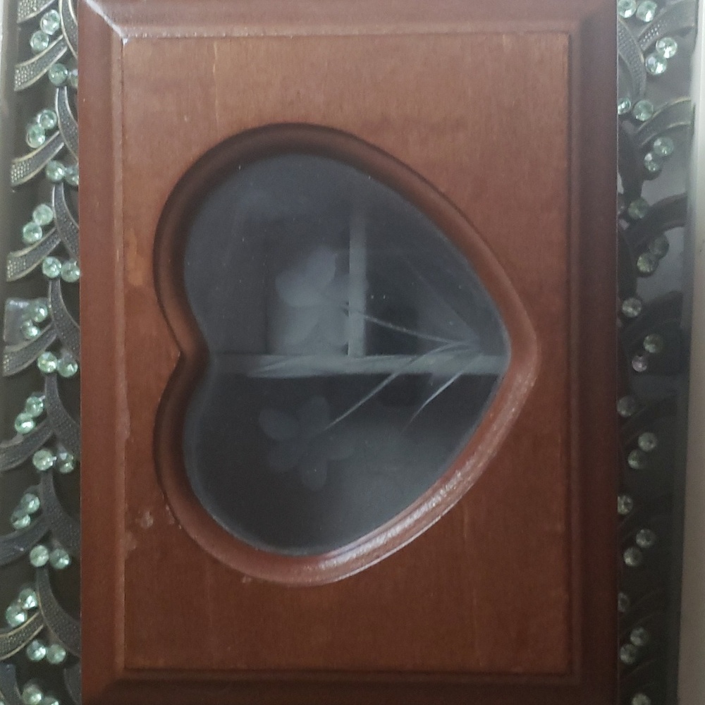 Old fashion jewelry box